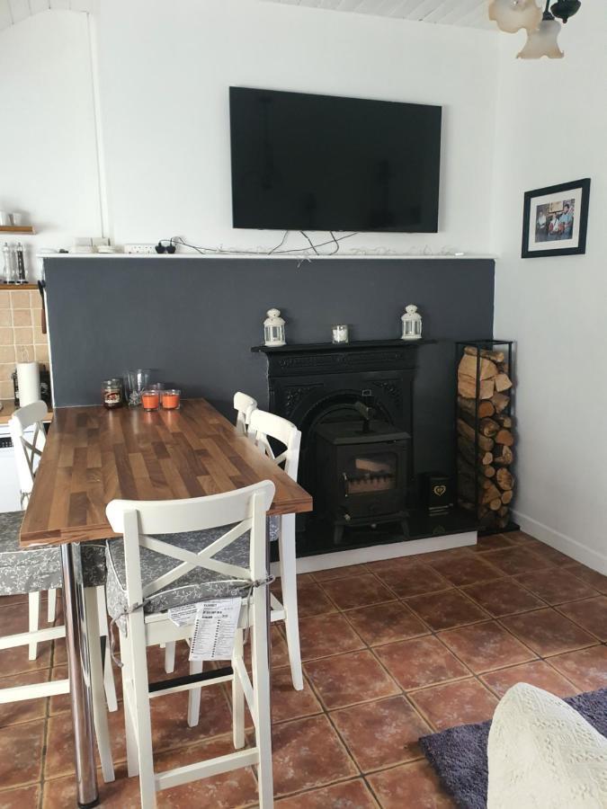The Speak Easy Cottage Multyfarnham -Two Bedroom Eksteriør bilde